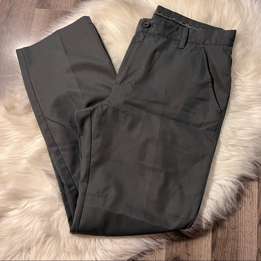 34x32 Izod golf pants